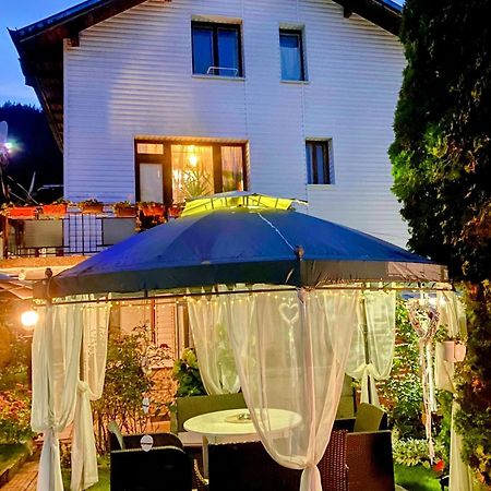 בלי איסקור Niya Guest House מראה חיצוני תמונה