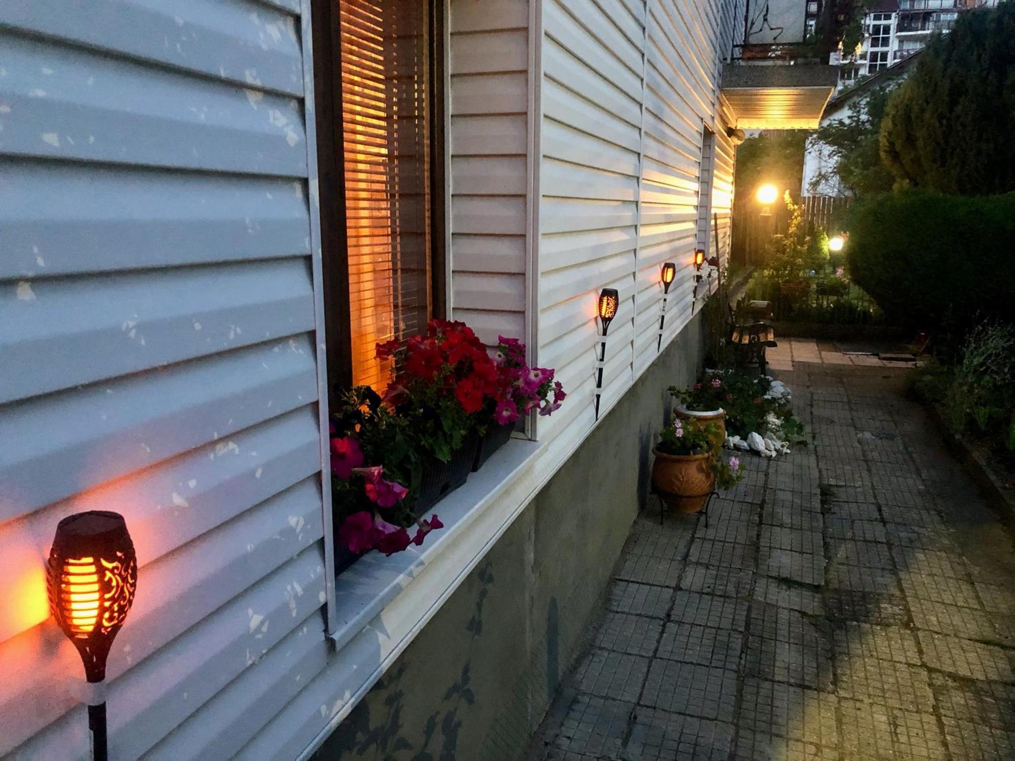 בלי איסקור Niya Guest House מראה חיצוני תמונה