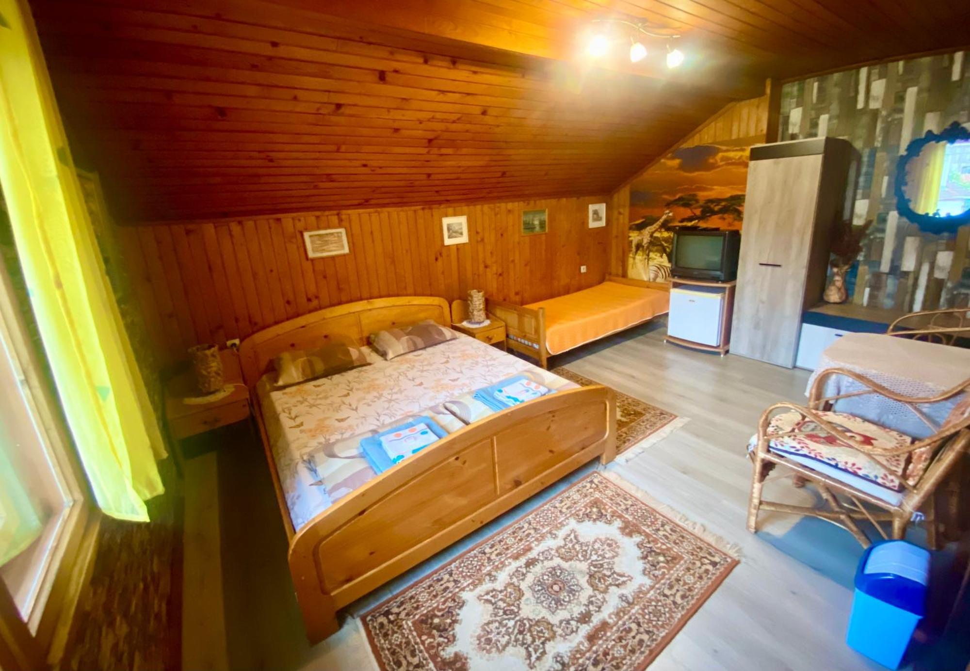 בלי איסקור Niya Guest House מראה חיצוני תמונה