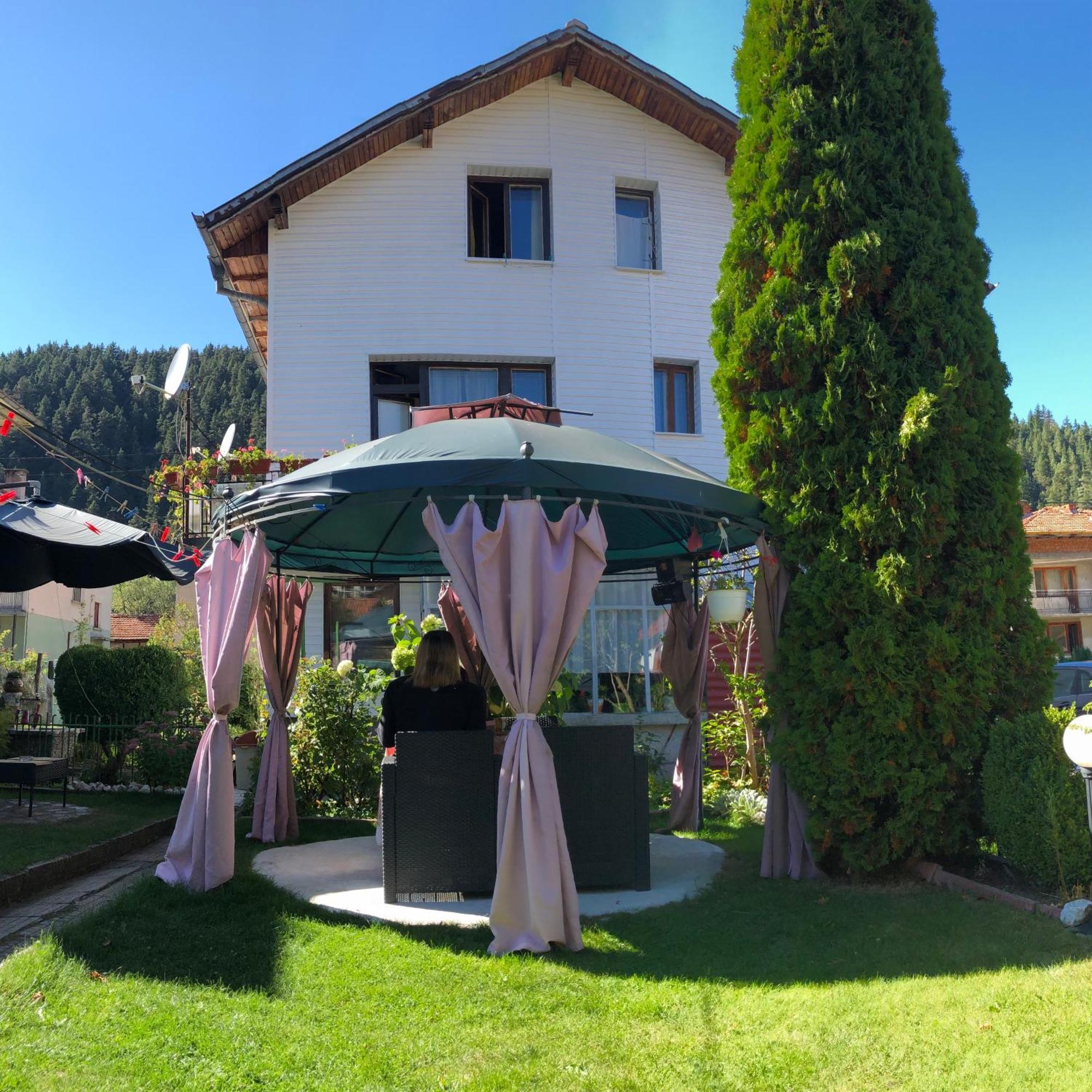 בלי איסקור Niya Guest House מראה חיצוני תמונה