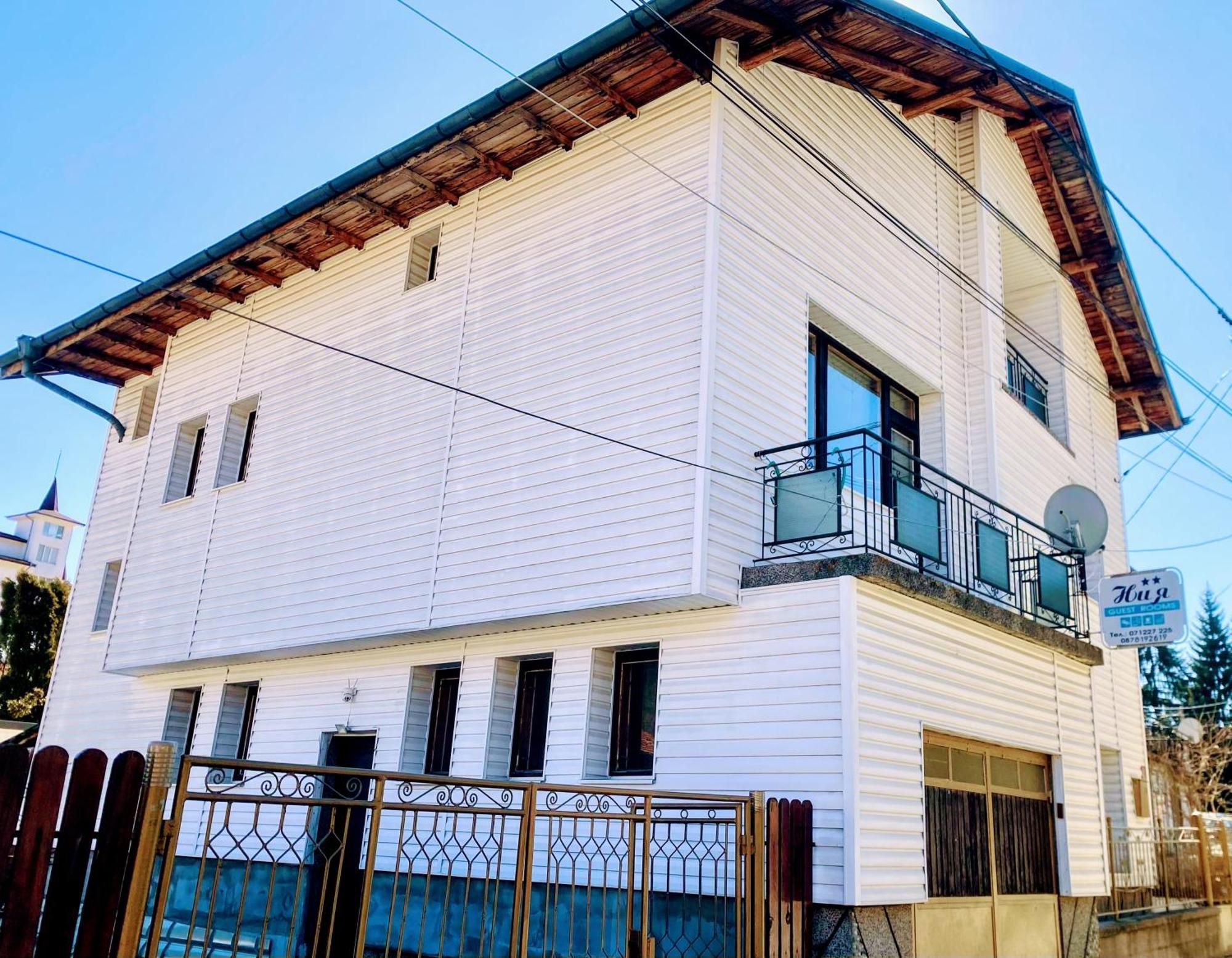 בלי איסקור Niya Guest House מראה חיצוני תמונה